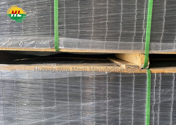 Electro Galvanized Welded Wire Mesh Panels , Iron 4x4 wire fence panels
