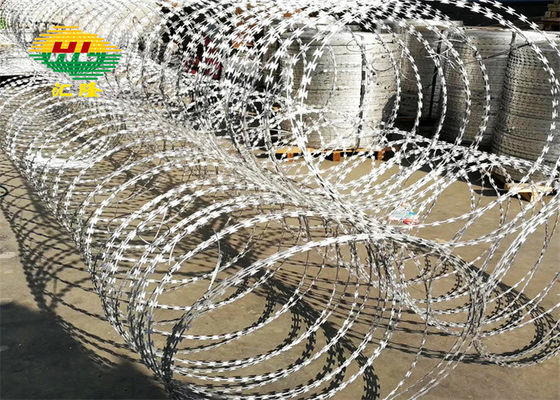 1000 mm Durchmesser Bto-22 2,8 mm Heißgetränktes galvanisiertes Razor Wire mit ASTM-Standard